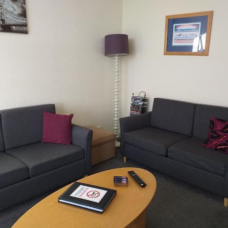 Apartament Cricket Stadium View Scarborough Zewnętrze zdjęcie